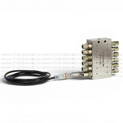 Фото SSV-12-K + inductive switch - Питатель для прогрессивных систем смазки с рабочим давлением 300 бар, на 12 выходов, с реле конца цикла