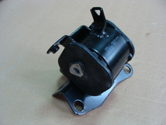 подушка двигателя левая Geely Emgrand 1,8CVT  1066001349