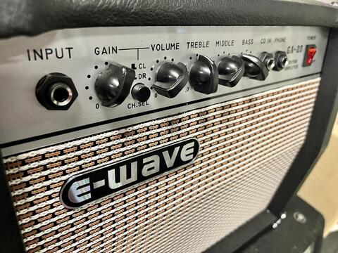 E-WAVE GA-20 комбоусилитель