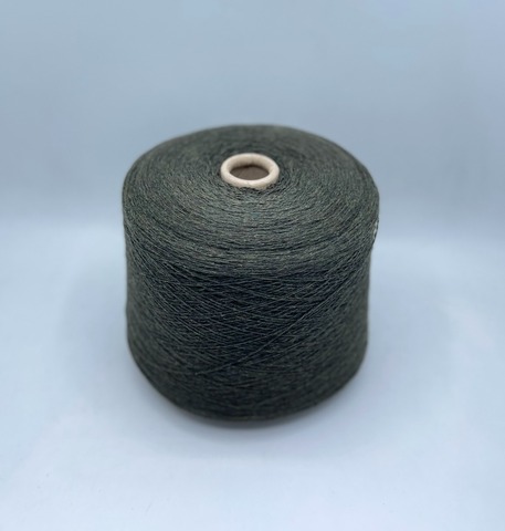 New Mill (пр.Италия),art- Velox 2/14,5 725м/100гр,40% меринос, 10% кашемир, 25% вискоза, 25% полиамид. цвет-Темно-зеленый меланж (561). арт.31943