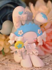 Случайная фигурка Alice Fairy Tale