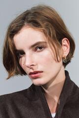 ZARA СЕРЬГИ-КОЛЬЦА СО СТРАЗАМИ, ЗОЛОТИСТЫЙ