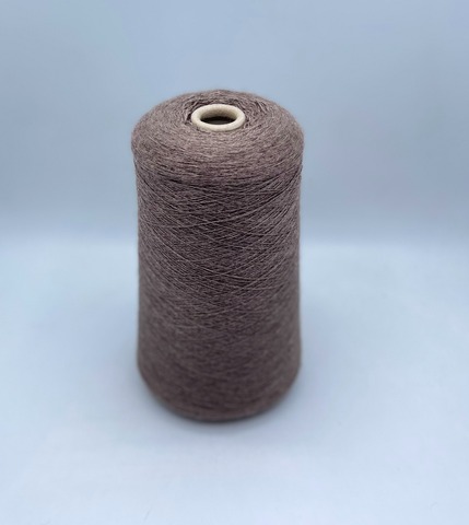 Folco (пр.Италия). 2/28 1400м/100гр, 50% меринос, 50% акрил, цвет-Коричнево-бежевый с розовым подтоном, арт.34134