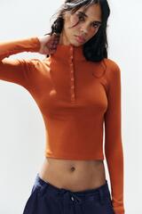 ZARA ТОП С ВОРОТНИКОМ-СТОЙКОЙ И ПУГОВИЦАМИ, ОРАНЖЕВЫЙ