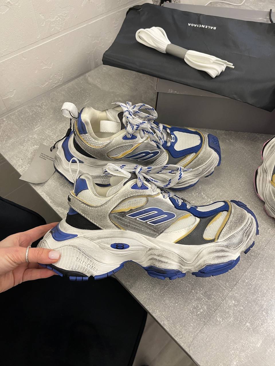 Повседневные кроссовки Balenciaga BP-45948 Повседневные кроссовки Balenciaga BP-45948