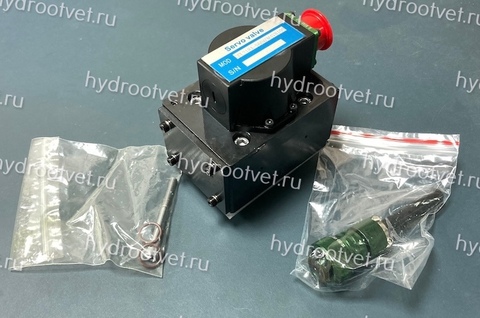 Фото MOOG D631/G631 аналог - SFL218A - Сервоклапан Ду10 двухкаскадный типа сопло-заслонка с L = обратная связь по усилию, притычная поверхность по ISO 4401-05 (аналог Rexroth 4WS2EM10)