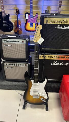 FENDER SQUIER BULLET TREM BSB электрогитара, цвет санберст