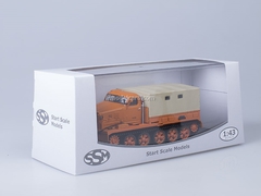 AT-T heavy tractor board with awning orange Start Scale Models (SSM) 1:43