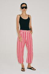 ZARA ДЖИНСЫ-КАПРИ BALLOON В ПОЛОСКУ — ZW COLLECTION, БЕЛЫЙ/КРАСНЫЙ