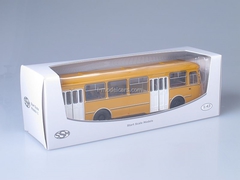 LIAZ-677M Bus 1:43 Start Scale Models (SSM)