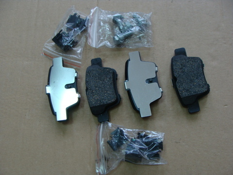 колодки тормозные задние Geely Emgrand (GDB1620)  1064001725