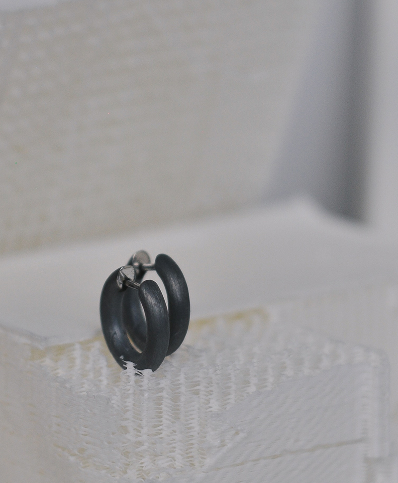 black-circle-earrings-2.jpg