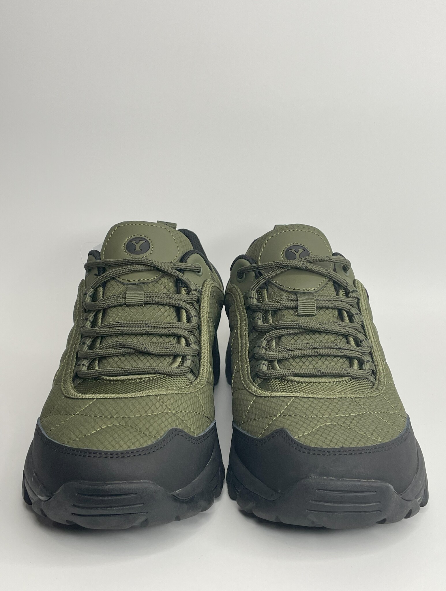 Кроссовки New Yike с подошвой Vibram