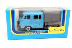 UAZ-39094 Farmer van flatbed with tarpaulin Agat Mossar Tantal 1:43