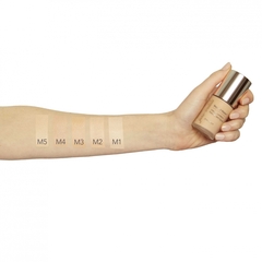 JANE IREDALE BEYOND MATTE LIQUID FOUNDATION M4