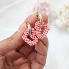 Подвеска Сердце плетёная из бисера, 23*19 мм, розовый, РК076