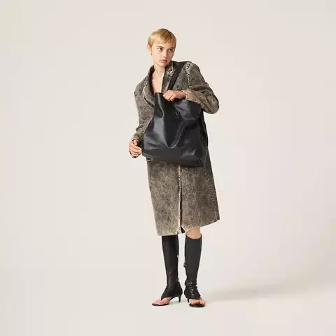 Кожаная сумка Miu Miu черный