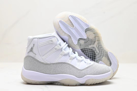 Air Jordan 11 Retro 'Vast Grey' 