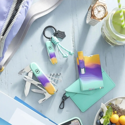Нож складной Victorinox Companion Sydney Style (1.3909.E222)