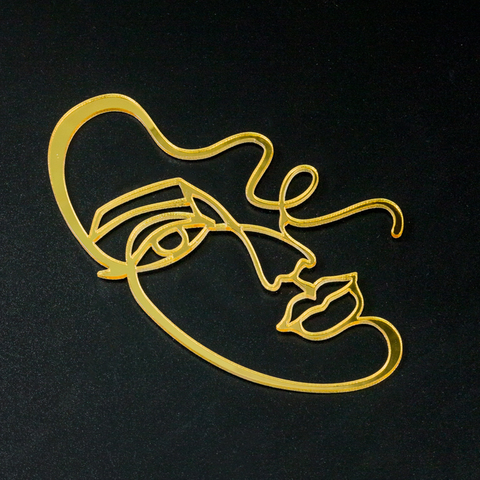 Топпер для торта Контур лица с завитком (золотой)