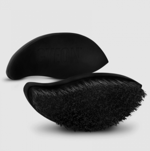 GYEON Щетка для шин Q2M TireBrush