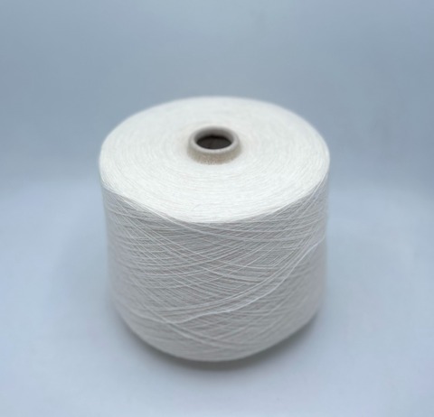 Lanifico del Oliva (пр.Италия),art. Dulfine, 1300м/100гр, 37%Альпака 18% Меринос 45% Акрил, цвет-Белый арт.29138