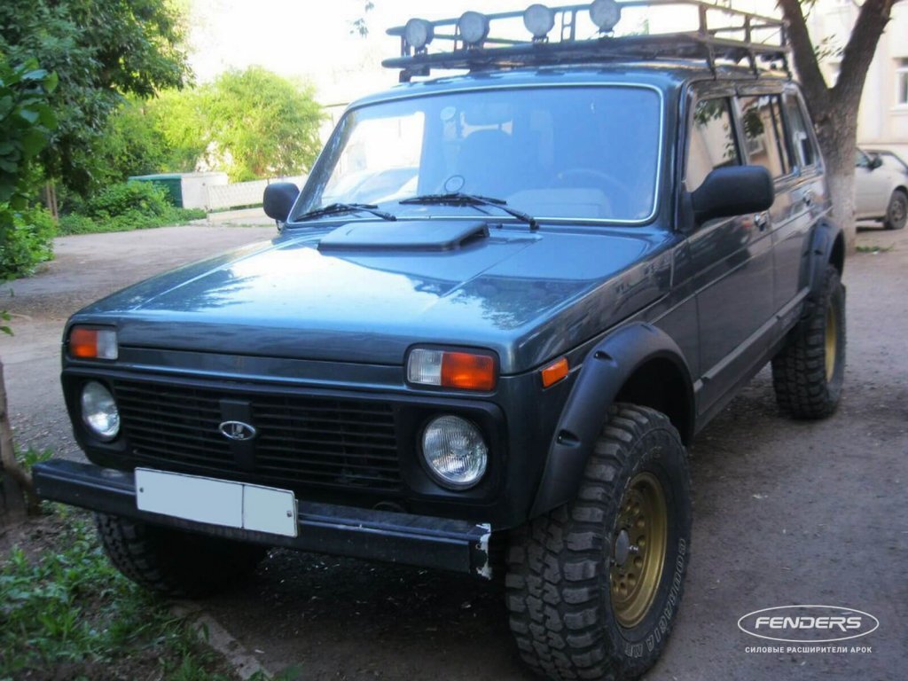 Расширители колесных арок LADA 4x4 5 дв. под стандартные арки (из ПВД)