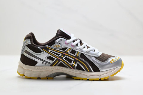 VandyThePink x ASICS GEL-Kayano 12.1 'Chocolate' 