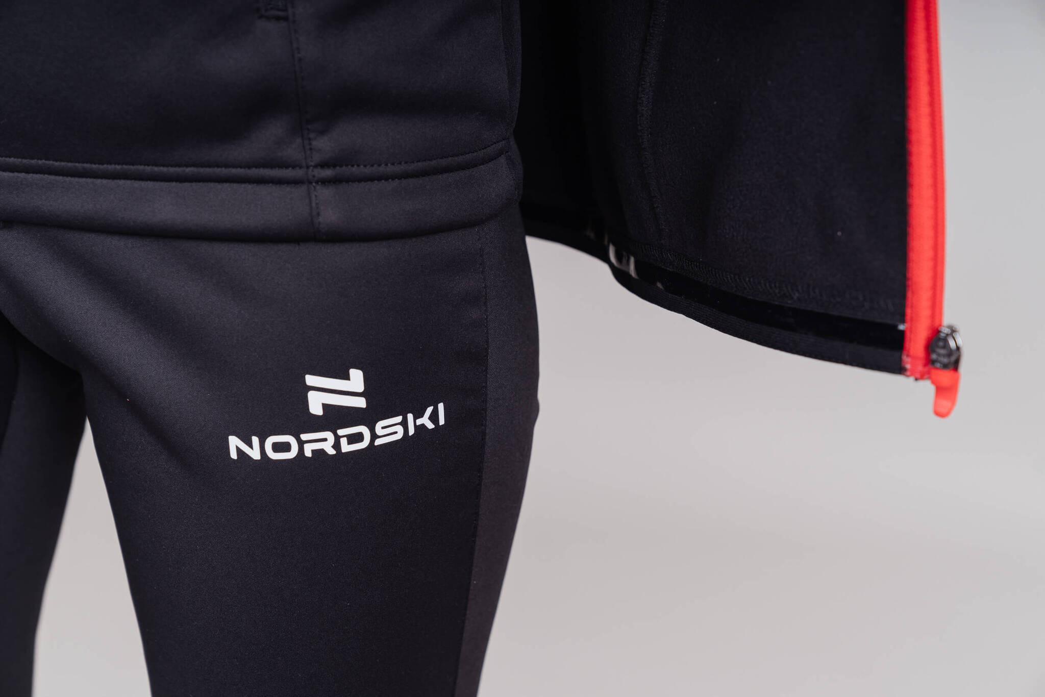 Женский лыжный жилет Nordski Base black-red - 6