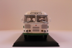 PAZ-672 white-green Classicbus 1:43