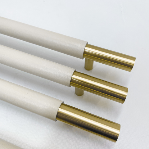 Скоба Verbena с белой кожей (Satin Nickel)