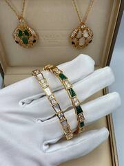 braslet-zmeya-serpenti-lux-kachestvo-yellow-vgold-s-vstavkami-malahit