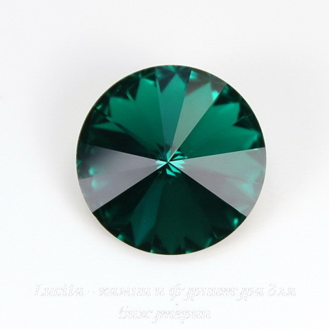 1122 Rivoli Ювелирные стразы Сваровски Emerald  (SS39) 8,16-8,41 мм