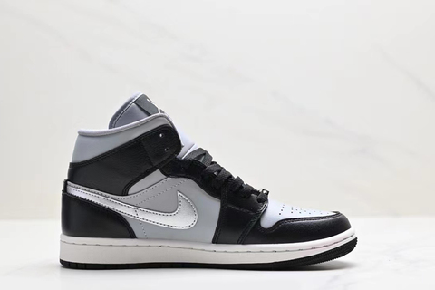 Air Jordan 1 Mid SE 'Black Chrome' 