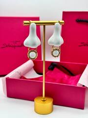 73354 - Серьги NOSES в стиле Schiaparelli матовое золото/белая эмаль