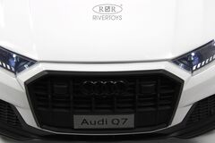 AUDI Q7 HL678 (ЛИЦЕНЗИОННАЯ МОДЕЛЬ)