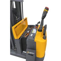 Штабелер электрический самоходный CQD15R-4500 (1500 кг; 4,5 м; li-ion 25,6В / 225Ач, PV, EPS)