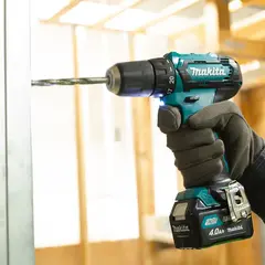 Аккумуляторная дрель-шуруповерт CXT ® + набор бит B-28905 Makita DF333DWYE4