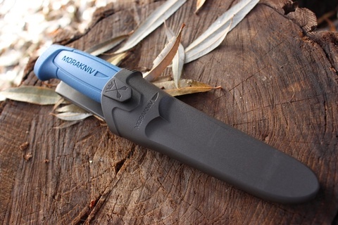 Нож Morakniv Basic 546, нержавеющая сталь, пласт. ручка, синий 12241