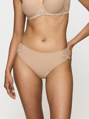 Трусы женские таи Triumph Amourette Tai | Телесный