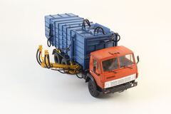 KAMAZ-53213 KO-415A garbage truck 1:43 AVD Models