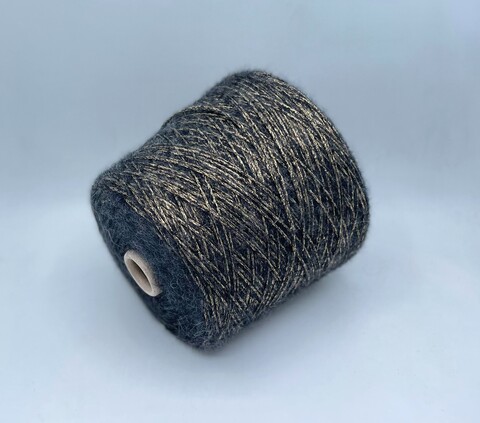 G&G Filati (пр.Италия),art-Soffice 300/100гр,60%Меринос 25%Шелк 15% Люрекс , цвет-Черный+золото. арт.30345