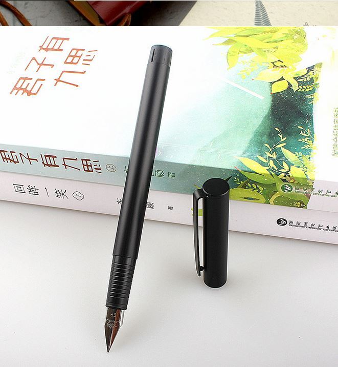 Перьевая ручка Jinhao 65, Китай. Перо EF (0.38 мм), корпус металл. Цвет черный. Распродажа 1000 руб.