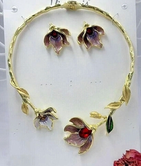 85243-komplekt-ukrashenij-kole-sergi-charm-v-stile-bruni