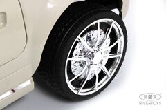 Mercedes C555MC с дистанционным управлением