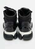 <p>Ботинки&nbsp;</p> MONCLER