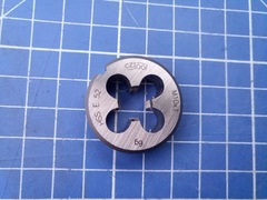 Плашка М10х1,0 DINEN22568 HSSE 6g 30х11мм Bucovice(CzTool) 290102