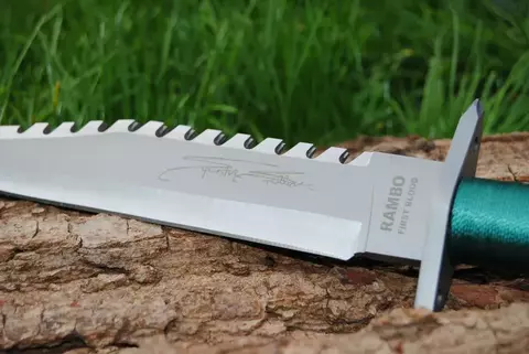 Рэмбо нож First Blood