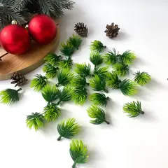 Еловая ветка, еловая лапка Мини искусственная, оттенки зеленого, декор зимний 4 см, БОЛЬШОЙ НАБОР, 100 штук