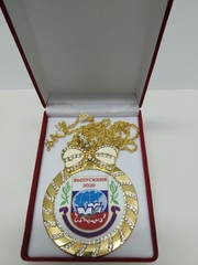 Медаль со стразами 